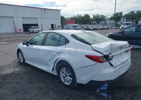2025 Toyota Camry Le z USA, uszkodzony, nr VIN 4T1DAACK6SU514220